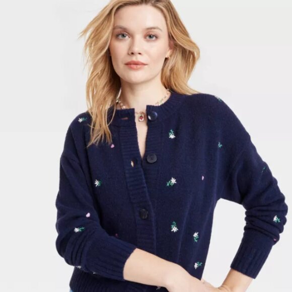 Universal Thread | Women's Floral Embroidered Button-Front Cardigan - Picture 5 of 14